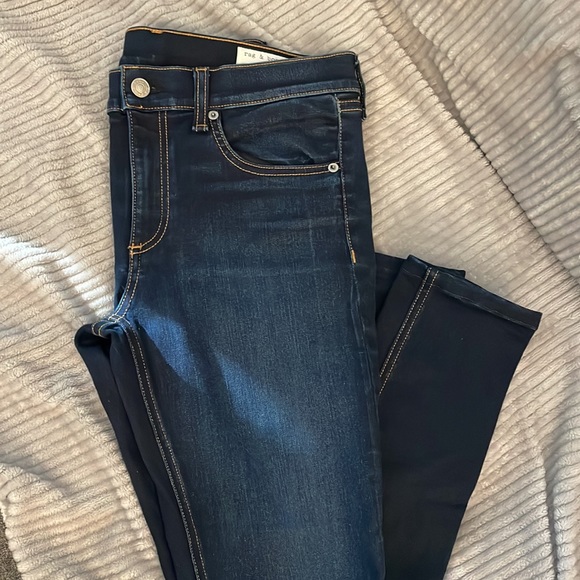 Rag and Bone brand skinny jeans. Size 28. - Picture 5 of 5